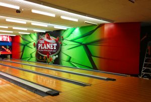 planet ten pin-bowling-wall mural_large